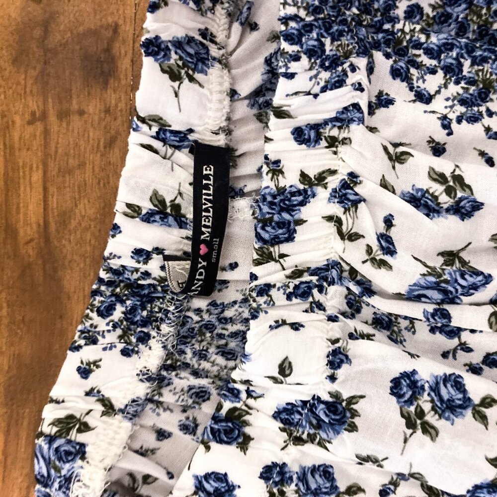 Brandy Melville Blue Floral Shorts - Picture 12 of 12